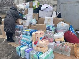Запоріжанка зібрала 120 кілограмів гуманітарної допомоги